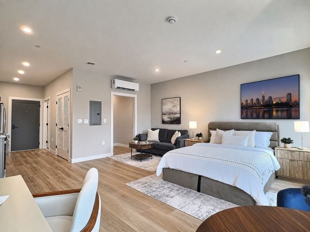 1305 Hyde Park Ave. 213, Boston, MA 02136