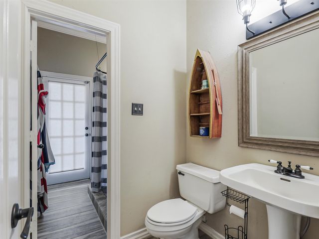 1110 Hills Creek Drive, Mckinney, TX 75072