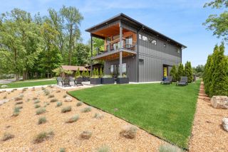 210 Lake Shore Drive, La Porte, IN 46350