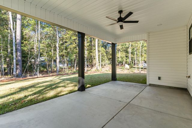 340 Persimmon Rd. SW, Calabash, NC 28467