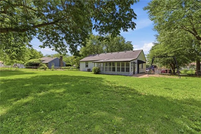 12308 E 42nd Street, Independence, MO 64055