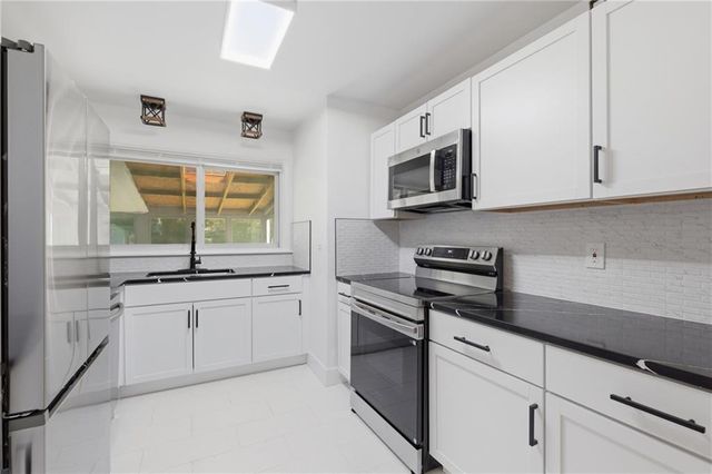 12308 E 42nd Street, Independence, MO 64055