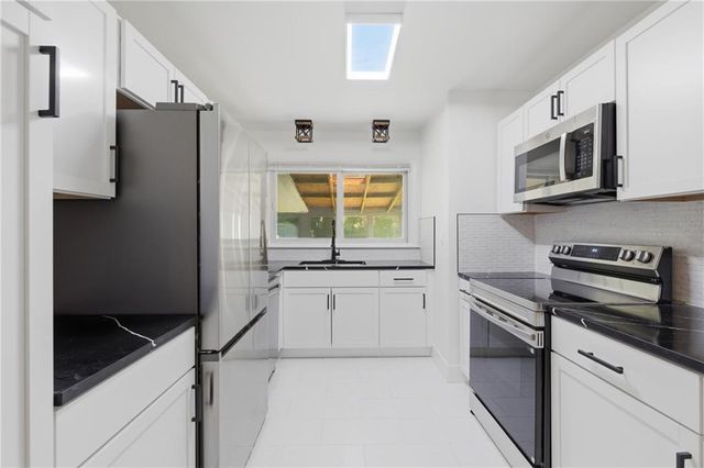 12308 E 42nd Street, Independence, MO 64055