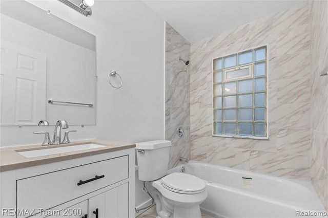 1735 Belton Street, Garden City, MI 48135