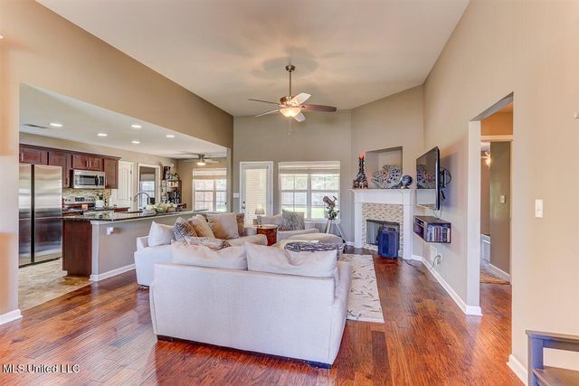 3601 Harvest Tree Drive, Southaven, MS 38672