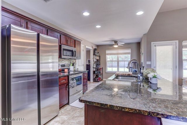 3601 Harvest Tree Drive, Southaven, MS 38672