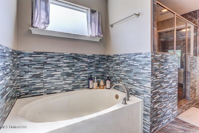 3601 Harvest Tree Drive, Southaven, MS 38672