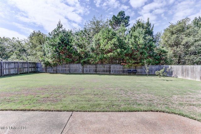 3601 Harvest Tree Drive, Southaven, MS 38672