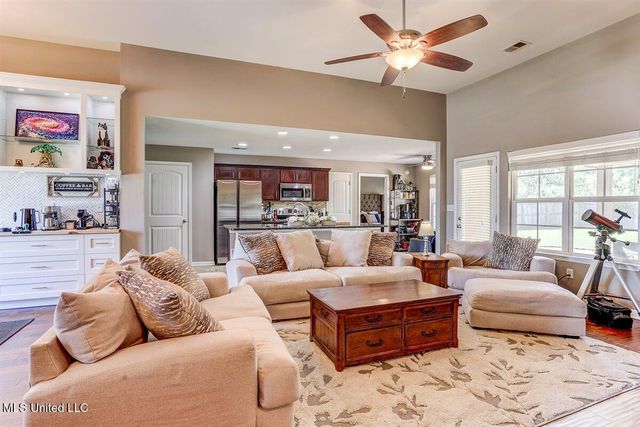 3601 Harvest Tree Drive, Southaven, MS 38672