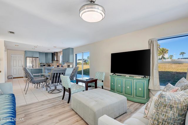 103 Peninsula Winds Drive, Ormond Beach, FL 32176