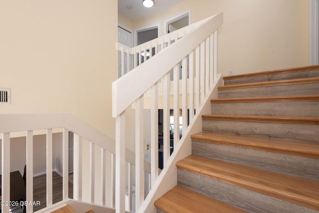 103 Peninsula Winds Drive, Ormond Beach, FL 32176