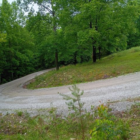 273 S Burke Road, Monticello, KY 42633