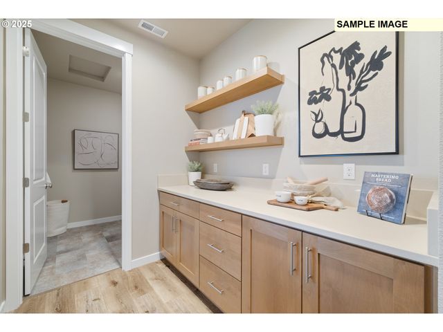 3076 Olympic St 17, Woodburn, OR 97071