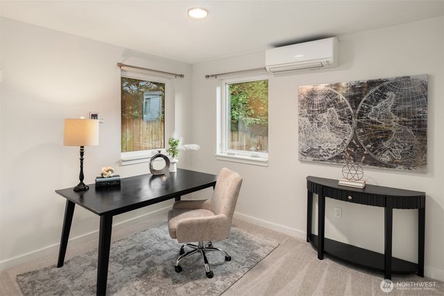 6206 52nd Avenue NE, Seattle, WA 98115