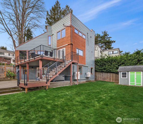 6206 52nd Avenue NE, Seattle, WA 98115