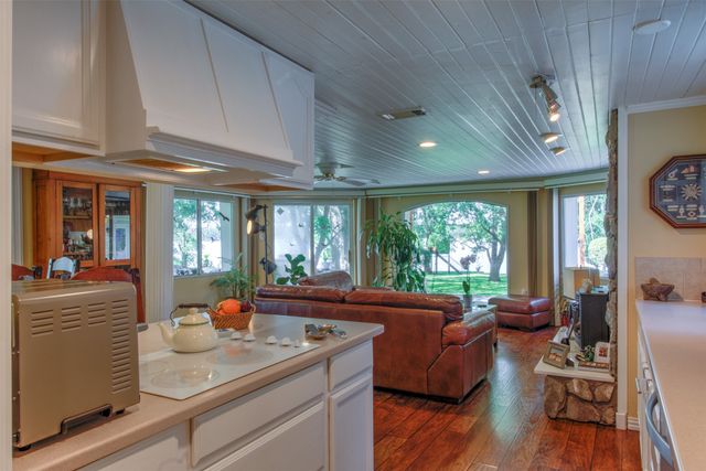 371 County Road 4874, Newark, TX 76071
