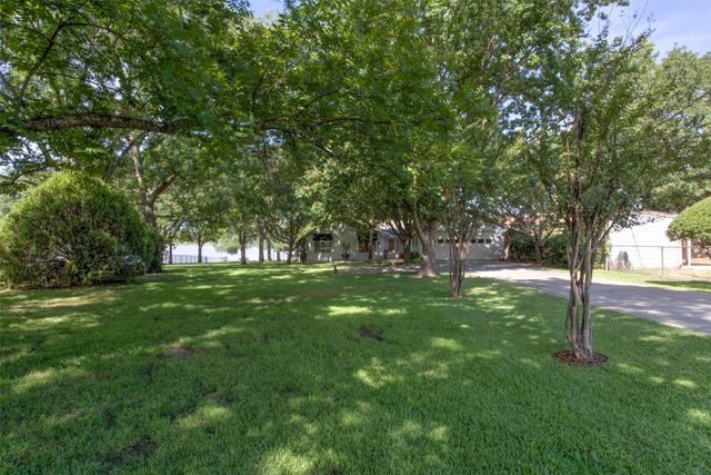 371 County Road 4874, Newark, TX 76071