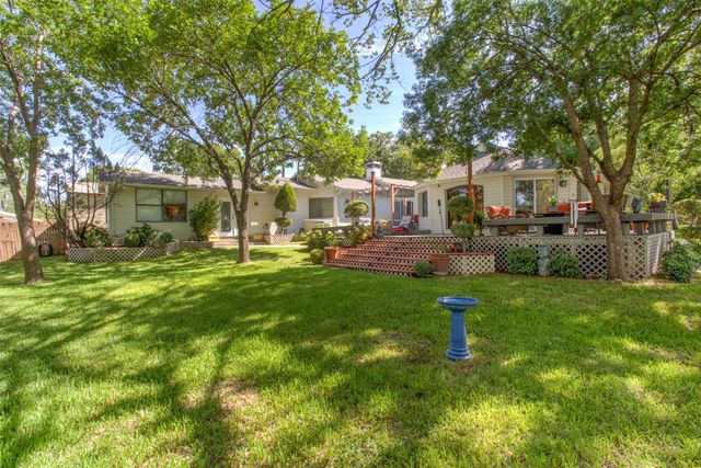 371 County Road 4874, Newark, TX 76071