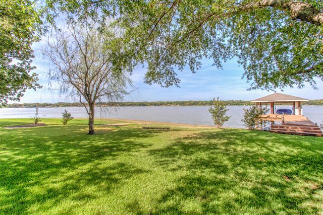 371 County Road 4874, Newark, TX 76071
