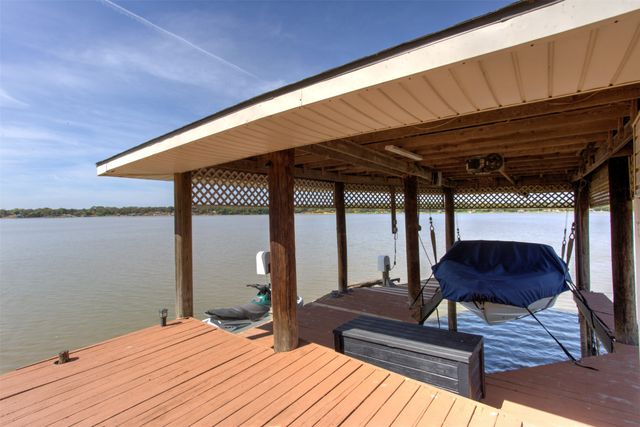371 County Road 4874, Newark, TX 76071