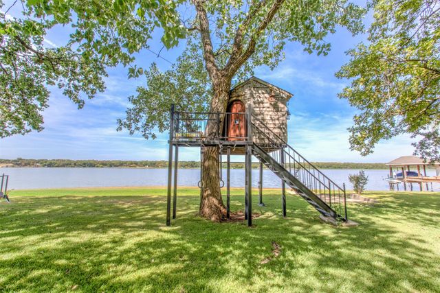 371 County Road 4874, Newark, TX 76071