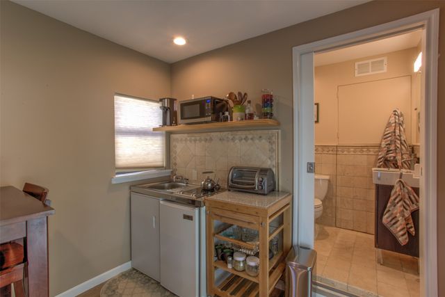 371 County Road 4874, Newark, TX 76071