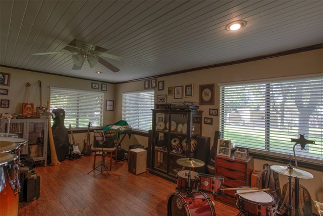 371 County Road 4874, Newark, TX 76071