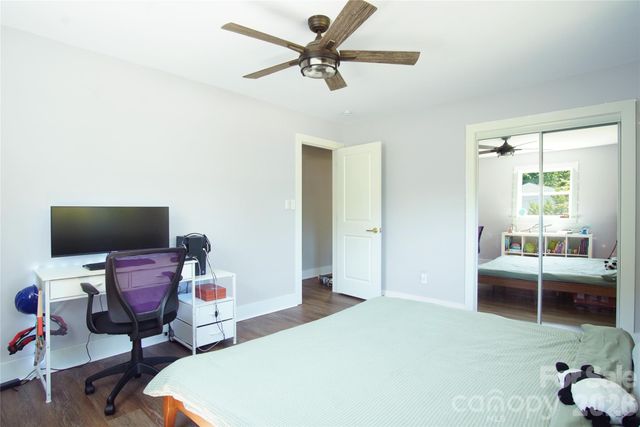 4429 Dawnwood Drive, Gastonia, NC 28056