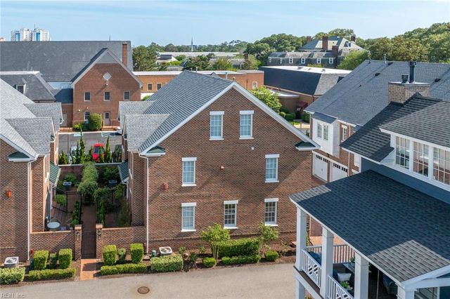 4016 Harlow ST, Virginia Beach, VA 23451
