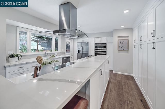 3018 Bradbury Dr, Lafayette, CA 94549