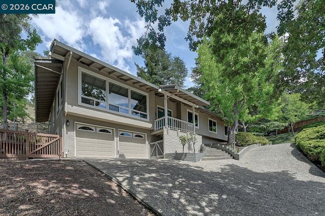 3018 Bradbury Dr, Lafayette, CA 94549