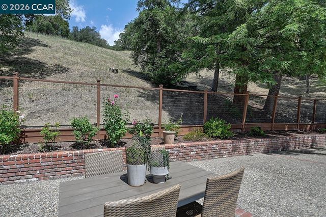 3018 Bradbury Dr, Lafayette, CA 94549