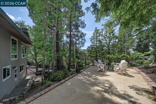 3018 Bradbury Dr, Lafayette, CA 94549