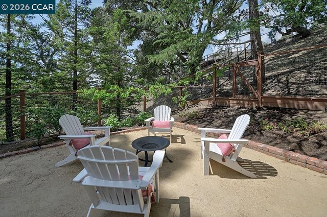 3018 Bradbury Dr, Lafayette, CA 94549