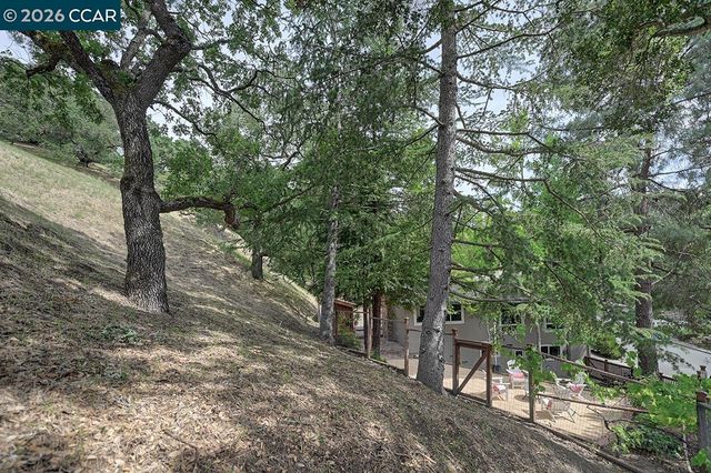 3018 Bradbury Dr, Lafayette, CA 94549