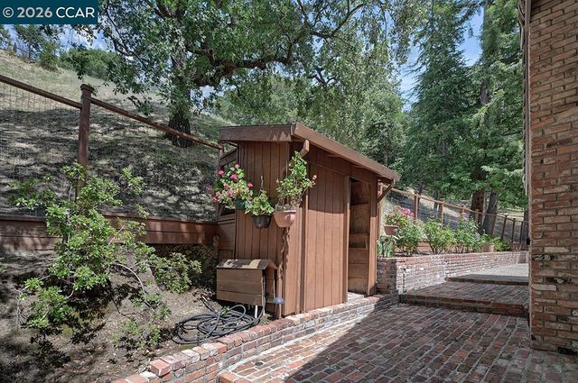 3018 Bradbury Dr, Lafayette, CA 94549