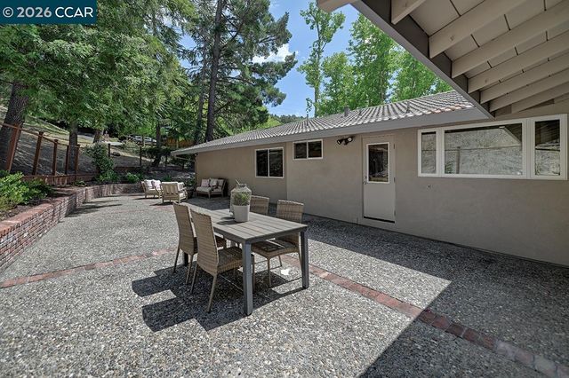 3018 Bradbury Dr, Lafayette, CA 94549