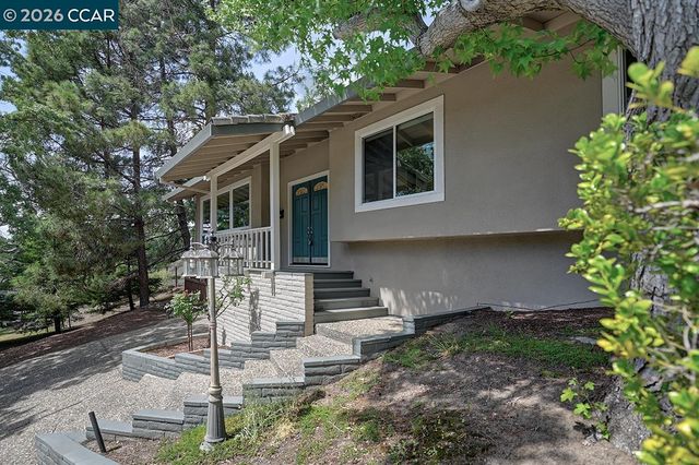 3018 Bradbury Dr, Lafayette, CA 94549