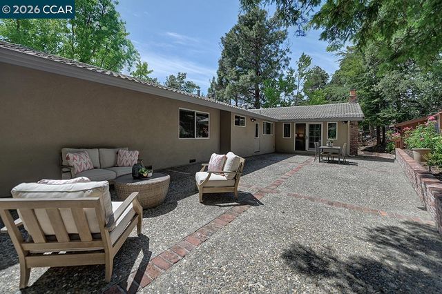 3018 Bradbury Dr, Lafayette, CA 94549
