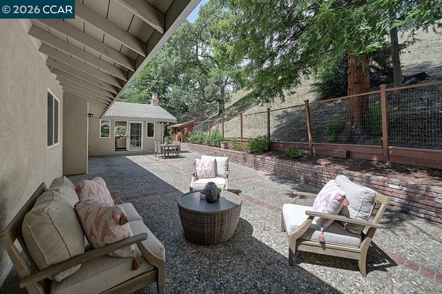 3018 Bradbury Dr, Lafayette, CA 94549
