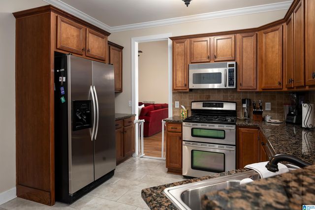 8701 HIGHLANDS DRIVE, Trussville, AL 35173