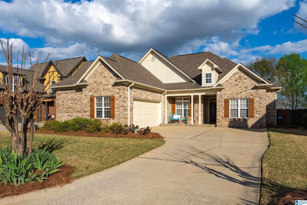 8701 HIGHLANDS DRIVE, Trussville, AL 35173
