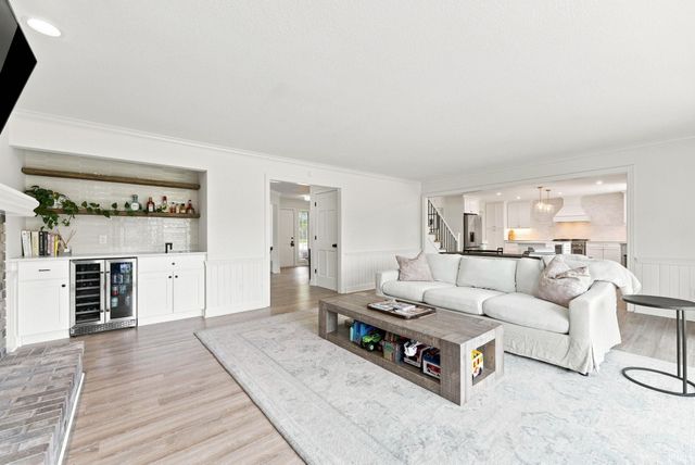 2312 Sycamore Hills Drive, Fort Wayne, IN 46814