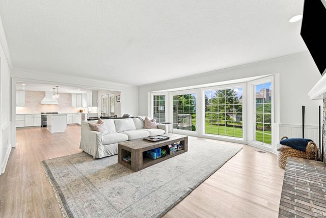 2312 Sycamore Hills Drive, Fort Wayne, IN 46814