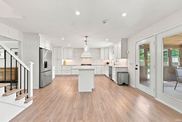 2312 Sycamore Hills Drive, Fort Wayne, IN 46814