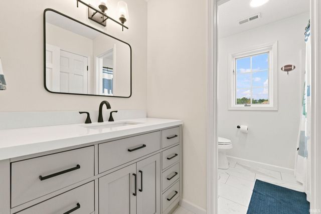 2312 Sycamore Hills Drive, Fort Wayne, IN 46814