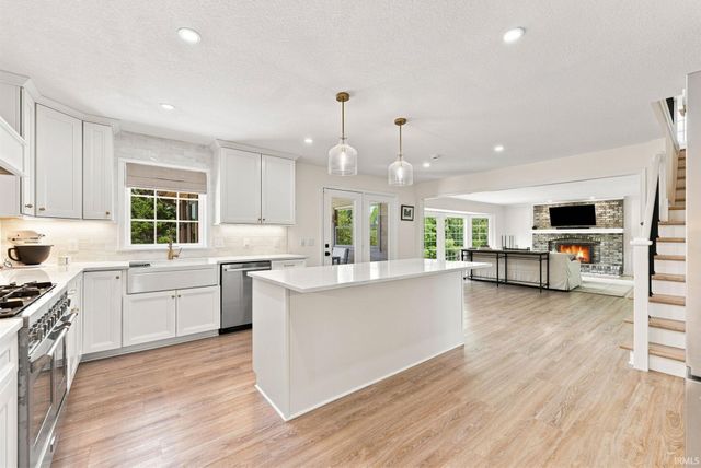 2312 Sycamore Hills Drive, Fort Wayne, IN 46814