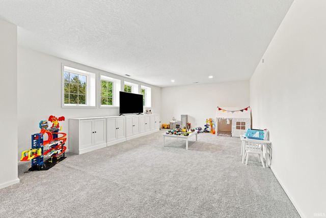 2312 Sycamore Hills Drive, Fort Wayne, IN 46814