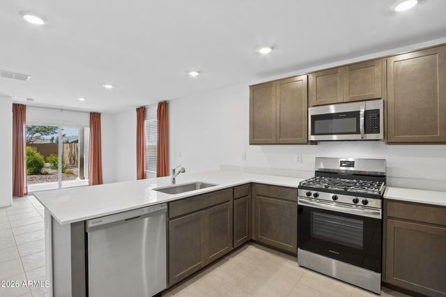 32534 N Birchwood Drive, San Tan Valley, AZ 85143