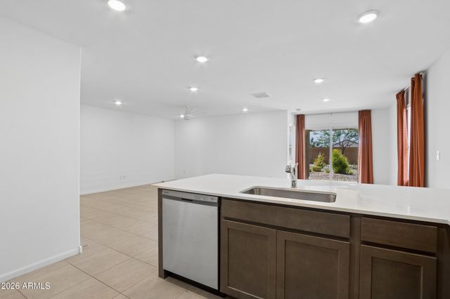 32534 N Birchwood Drive, San Tan Valley, AZ 85143